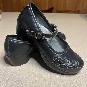 Dansko Beatrice style mary Jane size 37